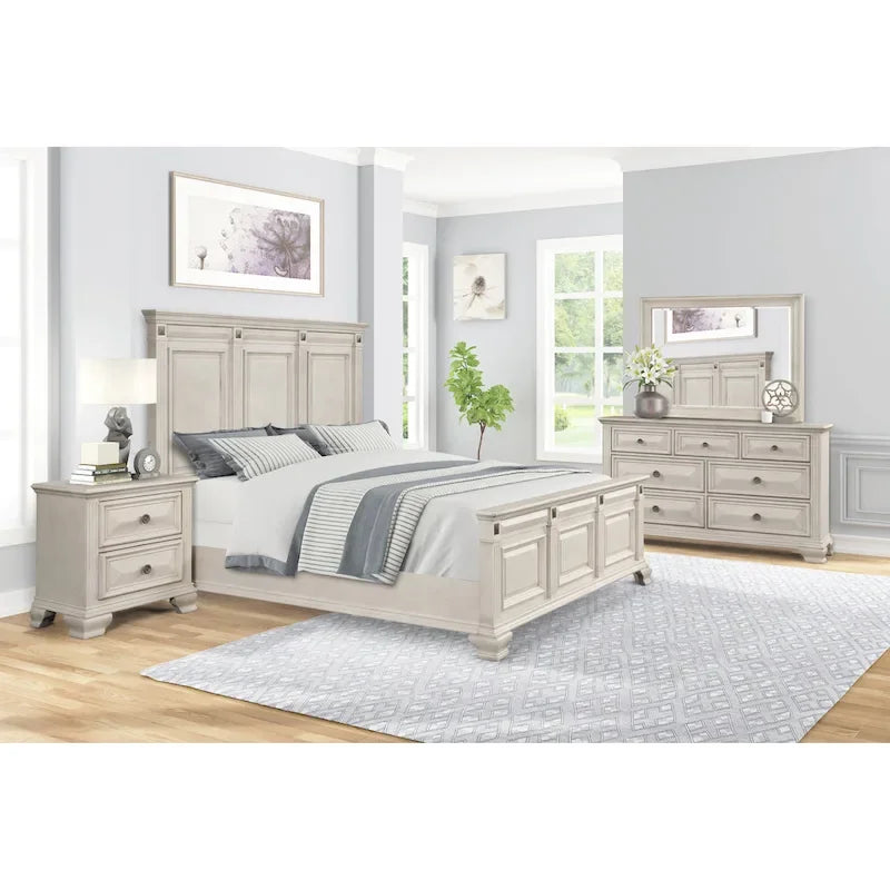 Chambre à coucher en bois d'aspect vieilli parchemin avec lit à panneaux, commode, miroir, table de chevet, chiffonnier